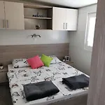 Avarka House, Cozy Family Place, Free Parking And Wifi, In Camp Dalmatino Drage