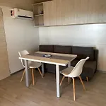 Avarka House, Cozy Family Place, Free Parking And Wifi, In Camp Dalmatino Drage