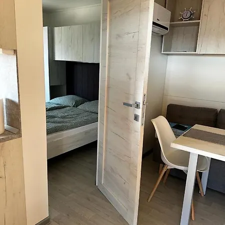 Avarka House, Cozy Family Place, Free Parking And Wifi, In Camp Dalmatino Drage